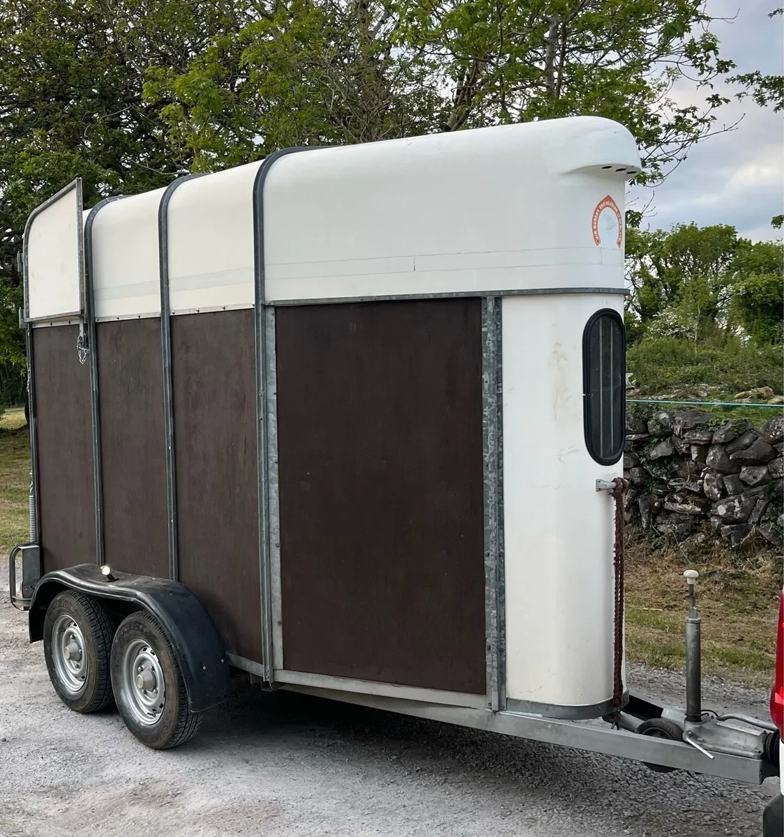 Mare and Foal Horsebox - Image 1