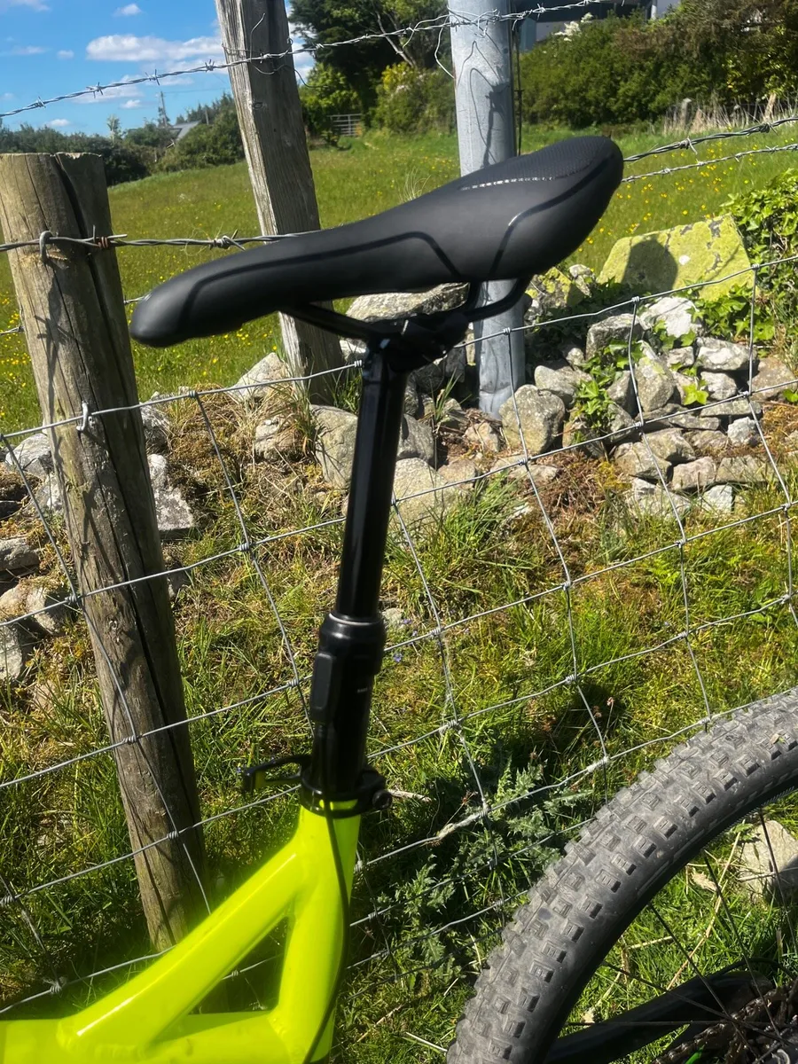 Saracen Ariel Pro 150 Full Suspension Mountain Bik - Image 3