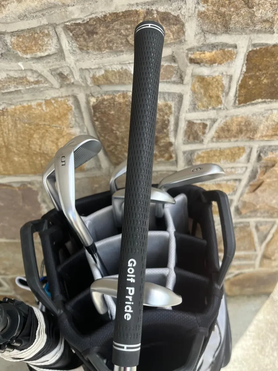 Mizuno JPX925 Forged Irons 5-PW, GW - Image 3