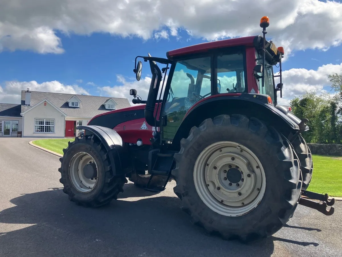 2012 Valtra T 193 4WD - Image 4