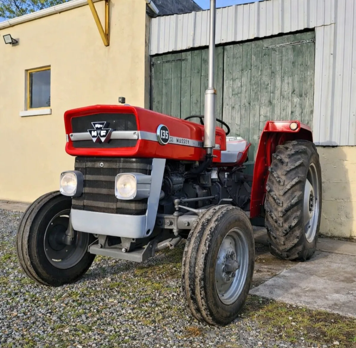 Massey Ferguson 135 - Image 1