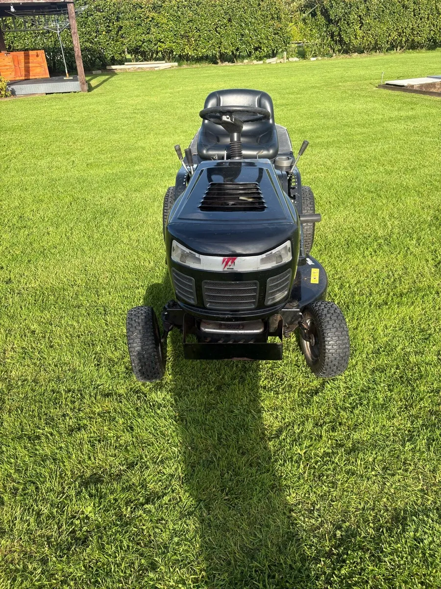 Murray ride mower - Image 2