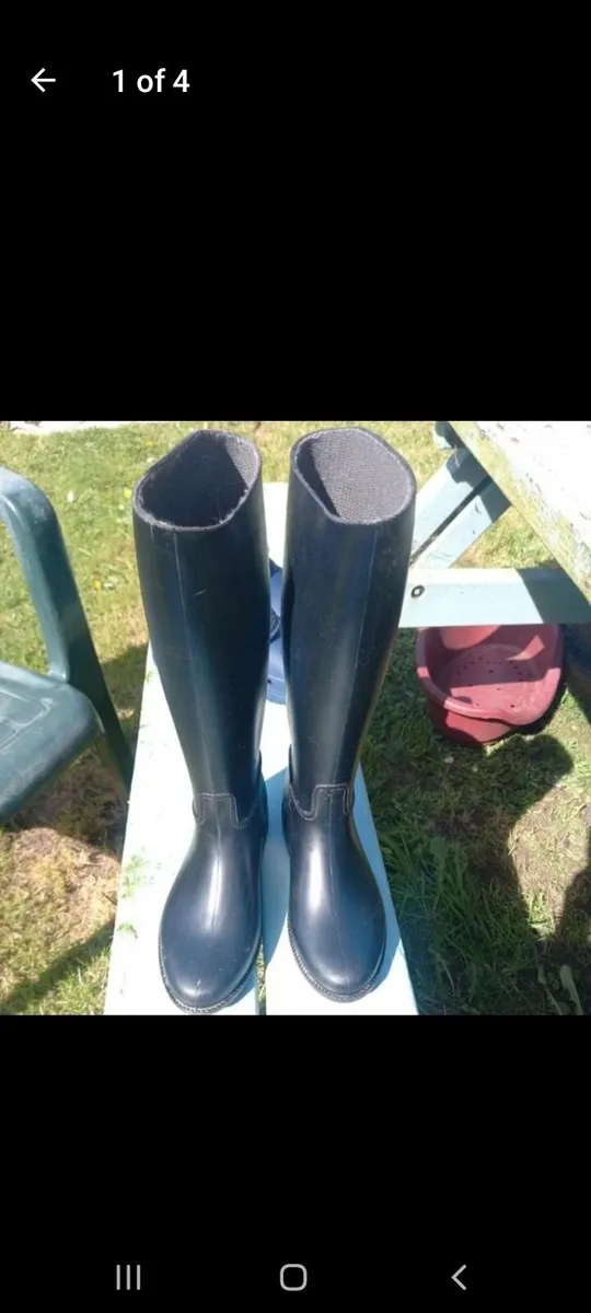 Kids horseriding boots - Image 1