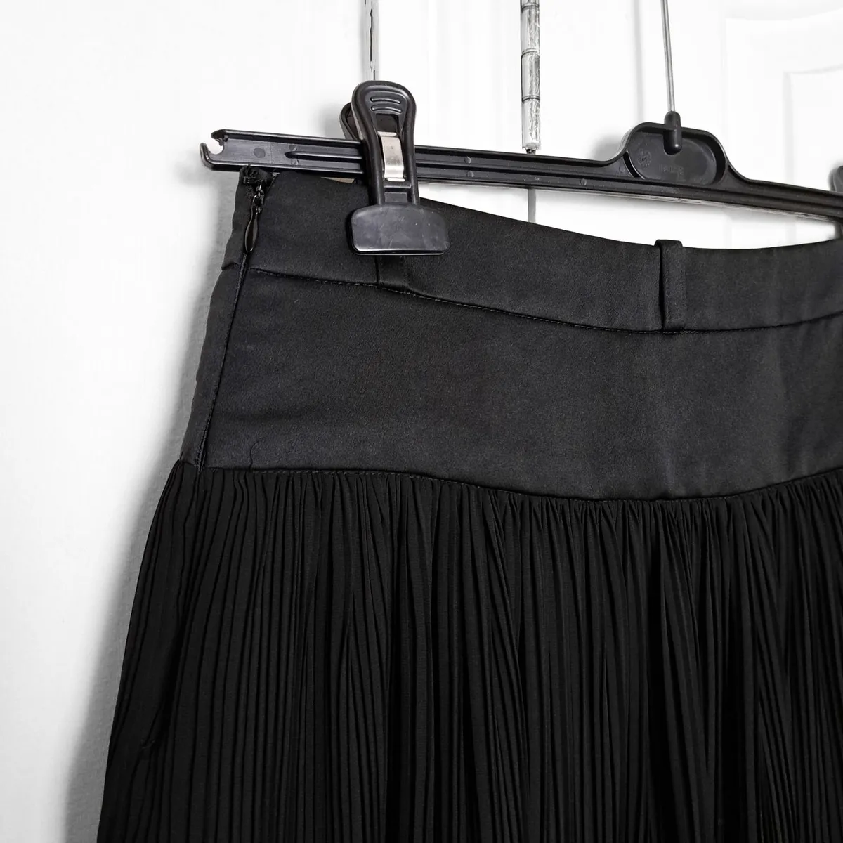 Claudie Pierlot Black Pleated Midi Skirt 10UK/38EU - Image 2