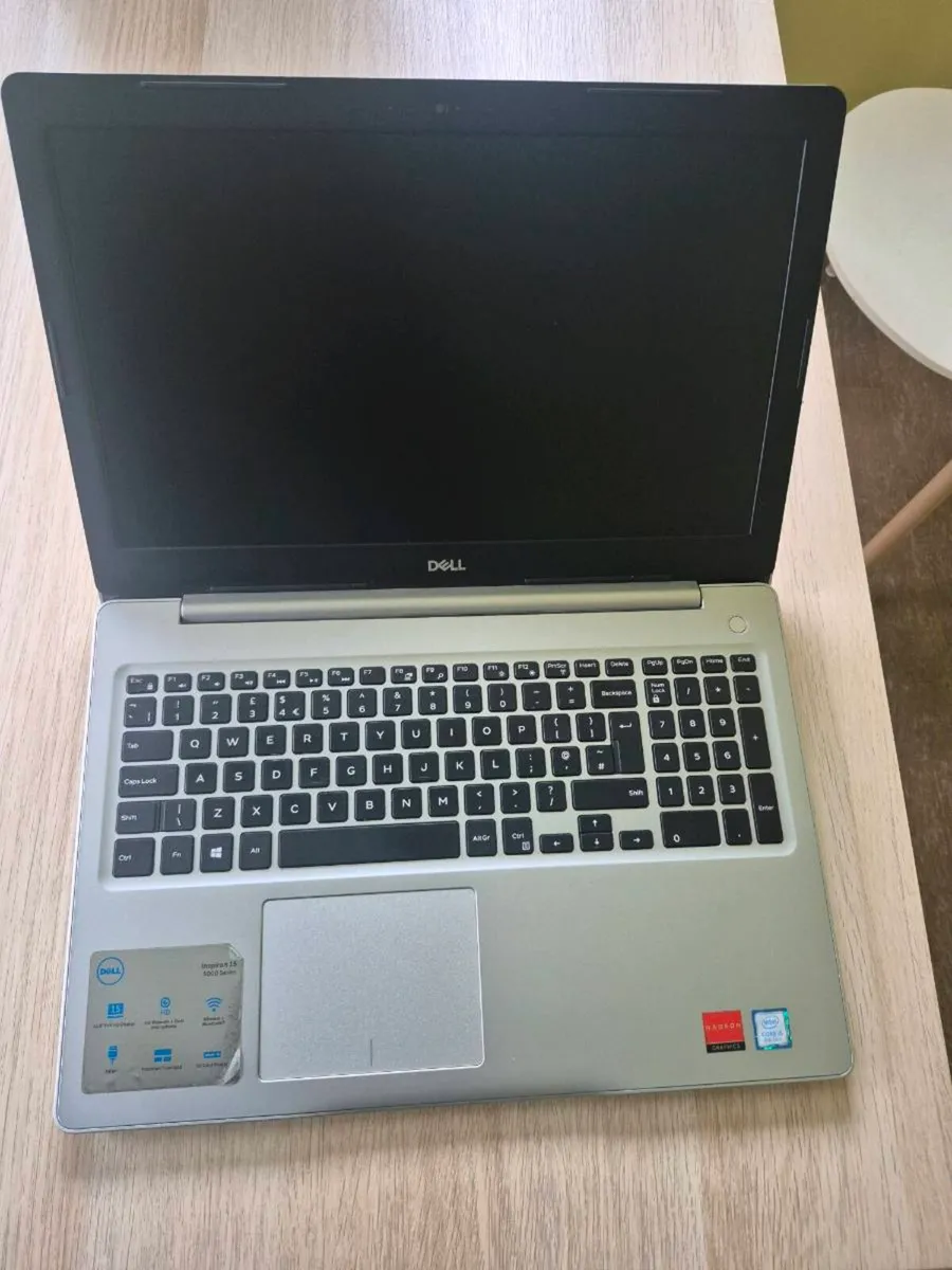 Dell inspiron 5570,i5 8th gen/8gb/256s/15.6"/win11 - Image 1