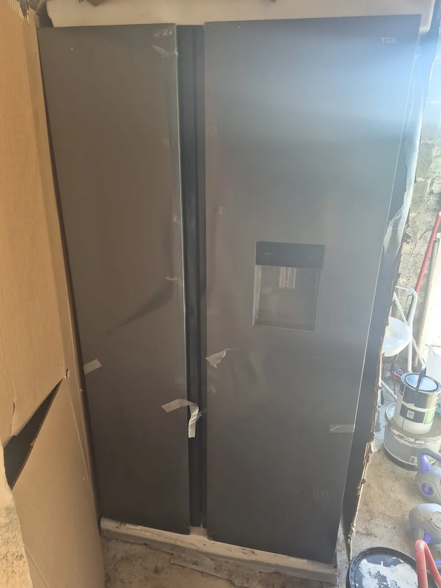 American fridge freezer - Image 1