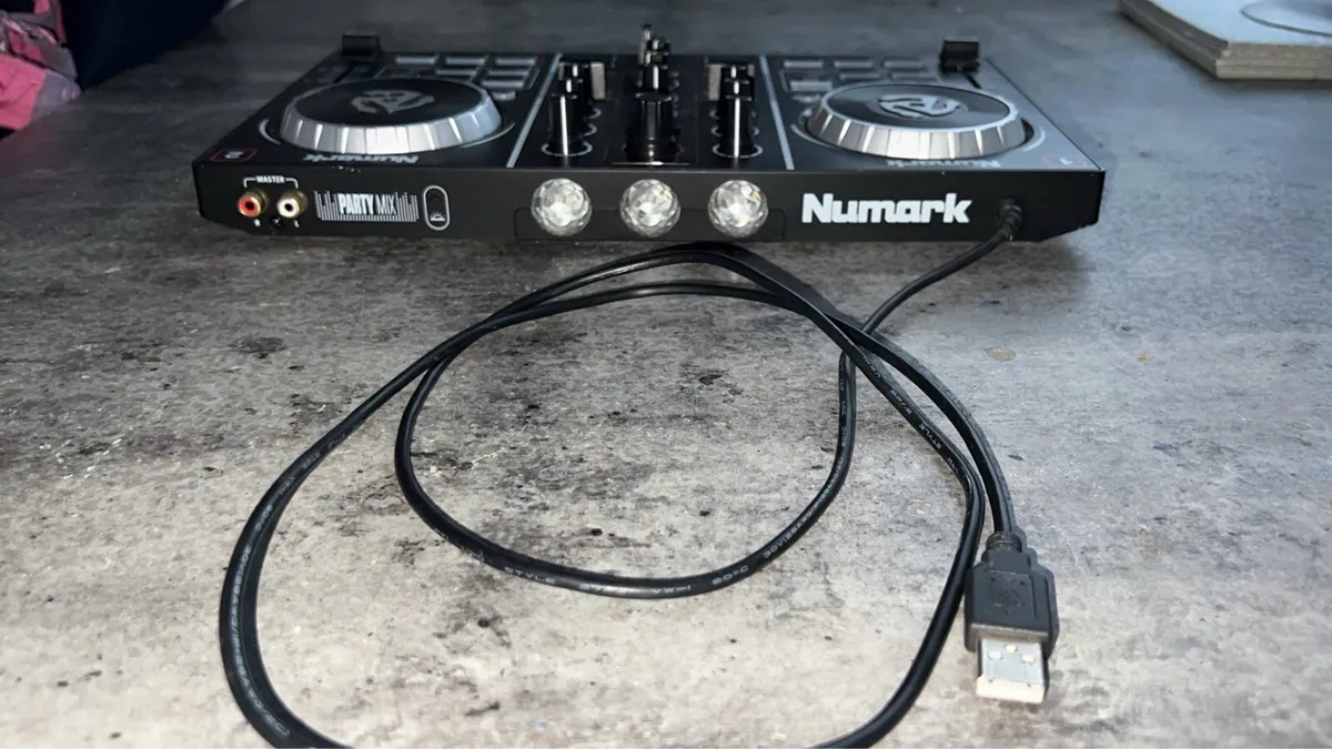 Numark Dj Decks - Image 4