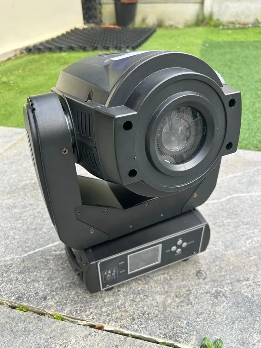 moving heads - Image 4