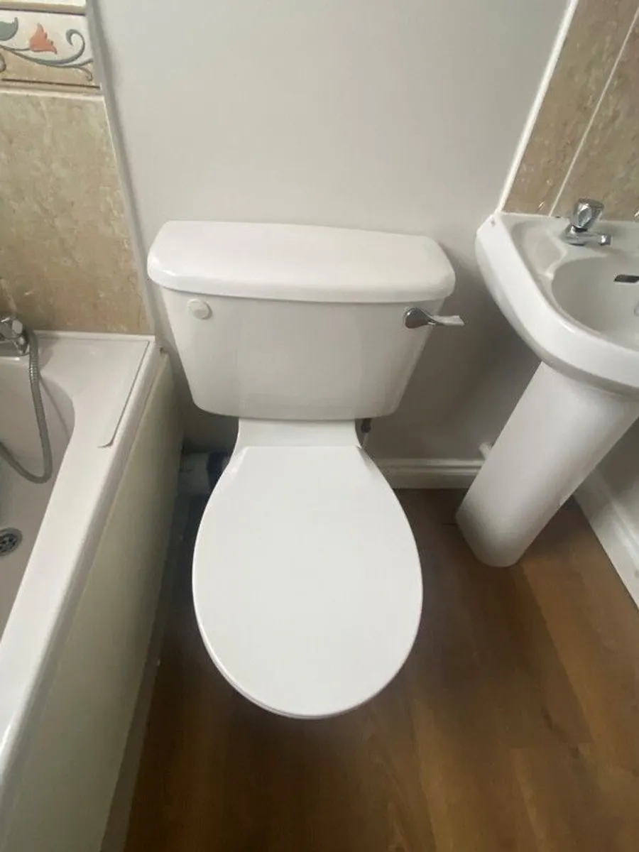 Toilet seat for sale - Image 1