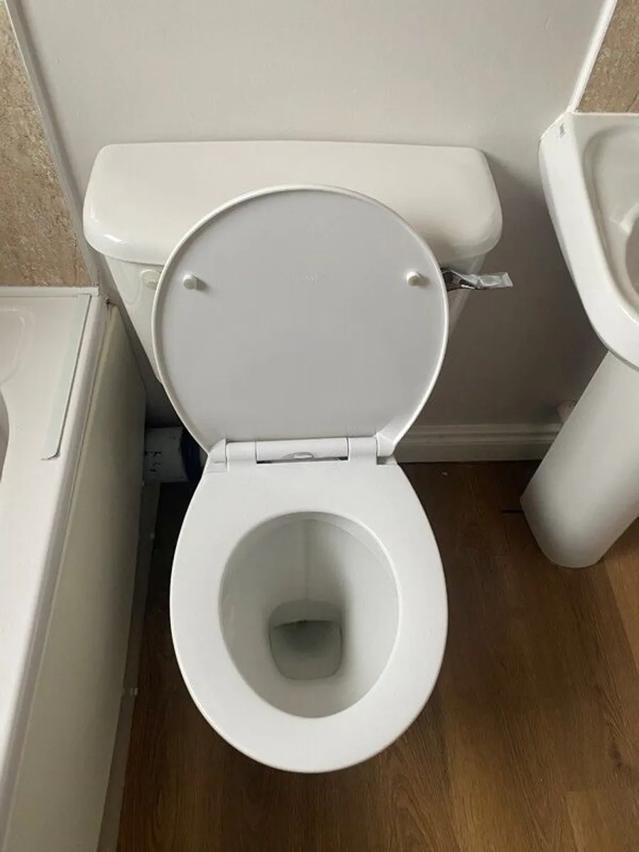 Toilet seat for sale - Image 2