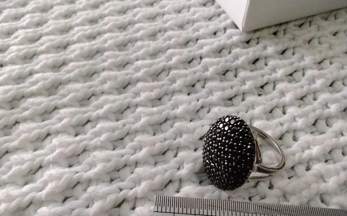 Vintage sterling silver black spinel ring L - Image 2