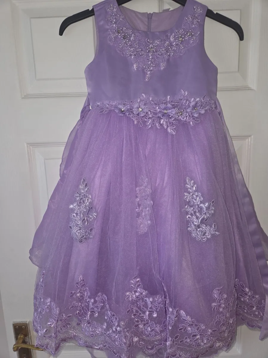 Clothes - Image 2