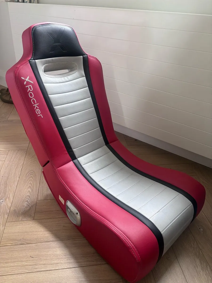 Gamer rocker chair - Image 1
