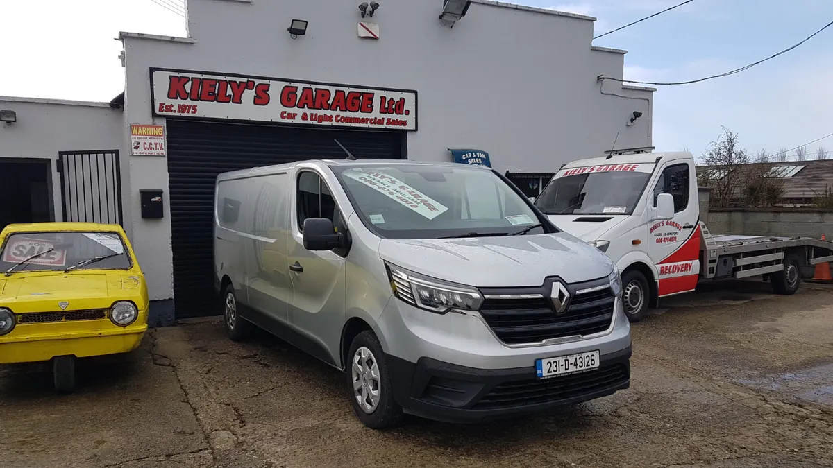 Renault Trafic 2023 LWB 75KM AS NEW VAT INVOICE - Image 1