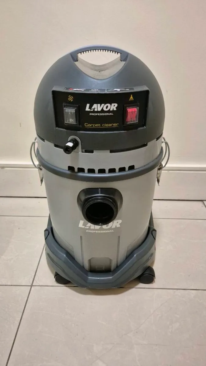 LavorHydrus Spray Extraction Carpet Cleaner - Image 1