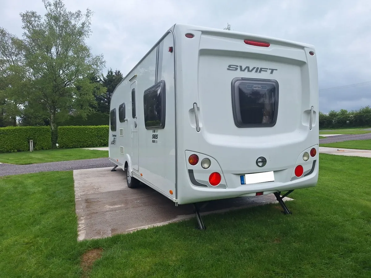 6 berth Caravan - Image 3