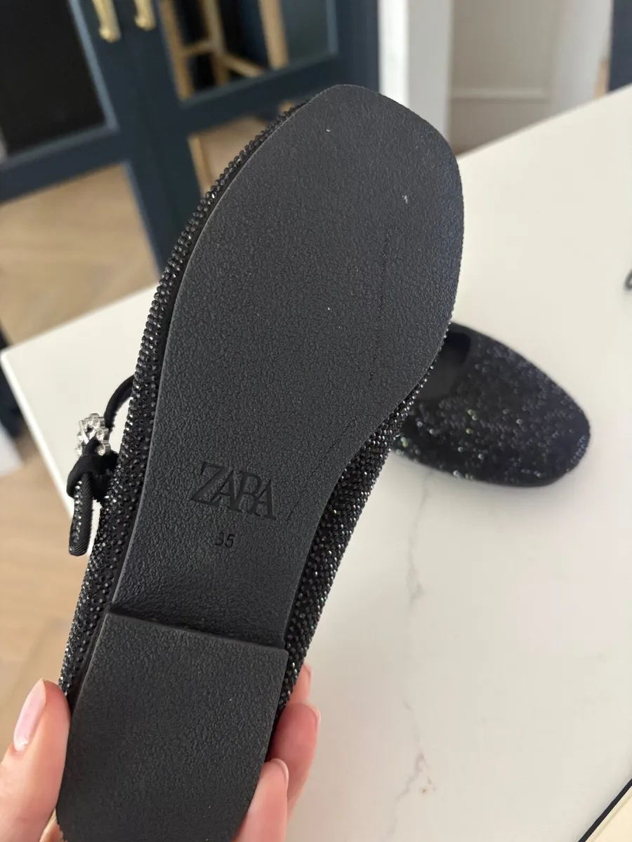 Children’s shoes - Image 3