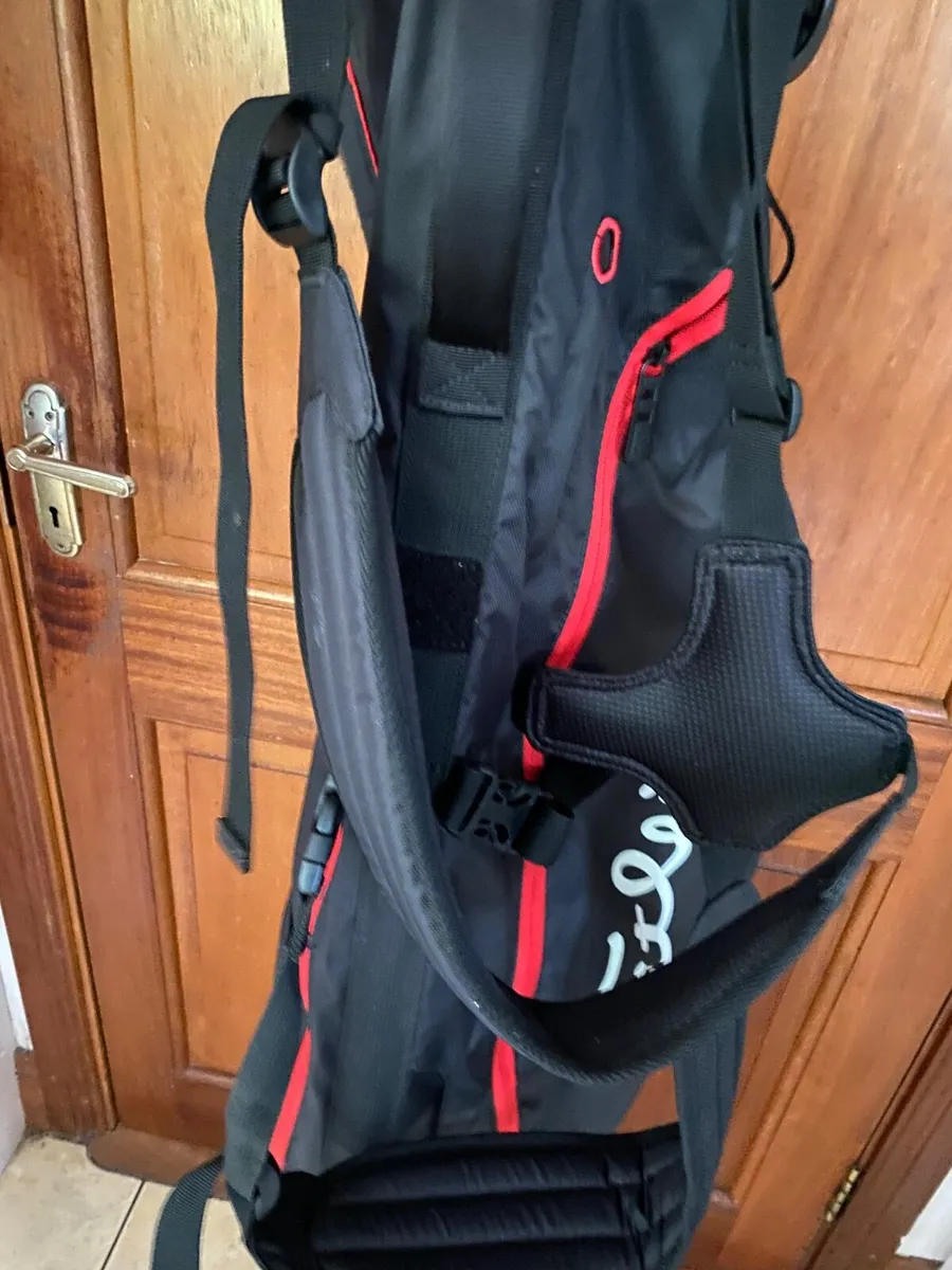 Titleist Sunday Bag As New Used 3 Rounds - Image 1