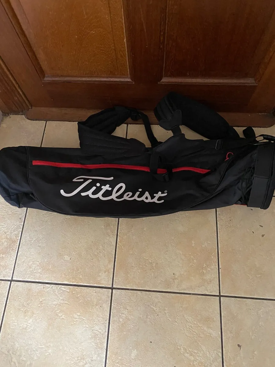 Titleist Sunday Bag As New Used 3 Rounds - Image 2