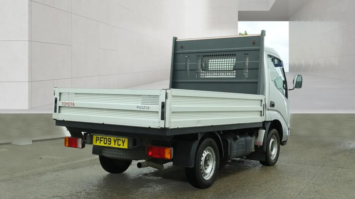 Toyota Dyna 2009 - Image 4