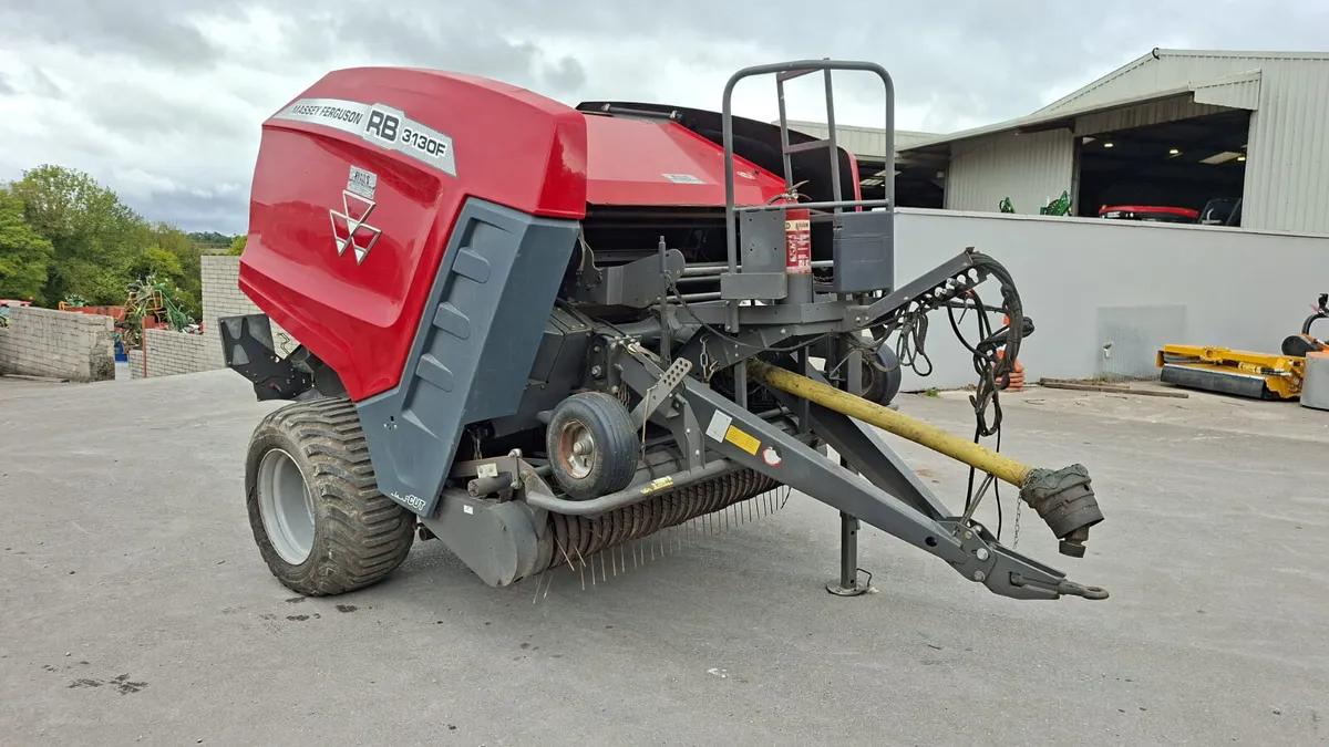 Massey Ferguson Lely 3130 baler - Image 2
