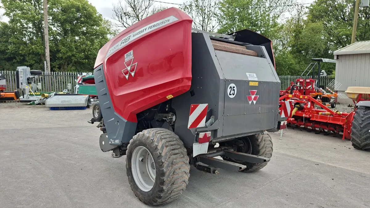 Massey Ferguson Lely 3130 baler - Image 4