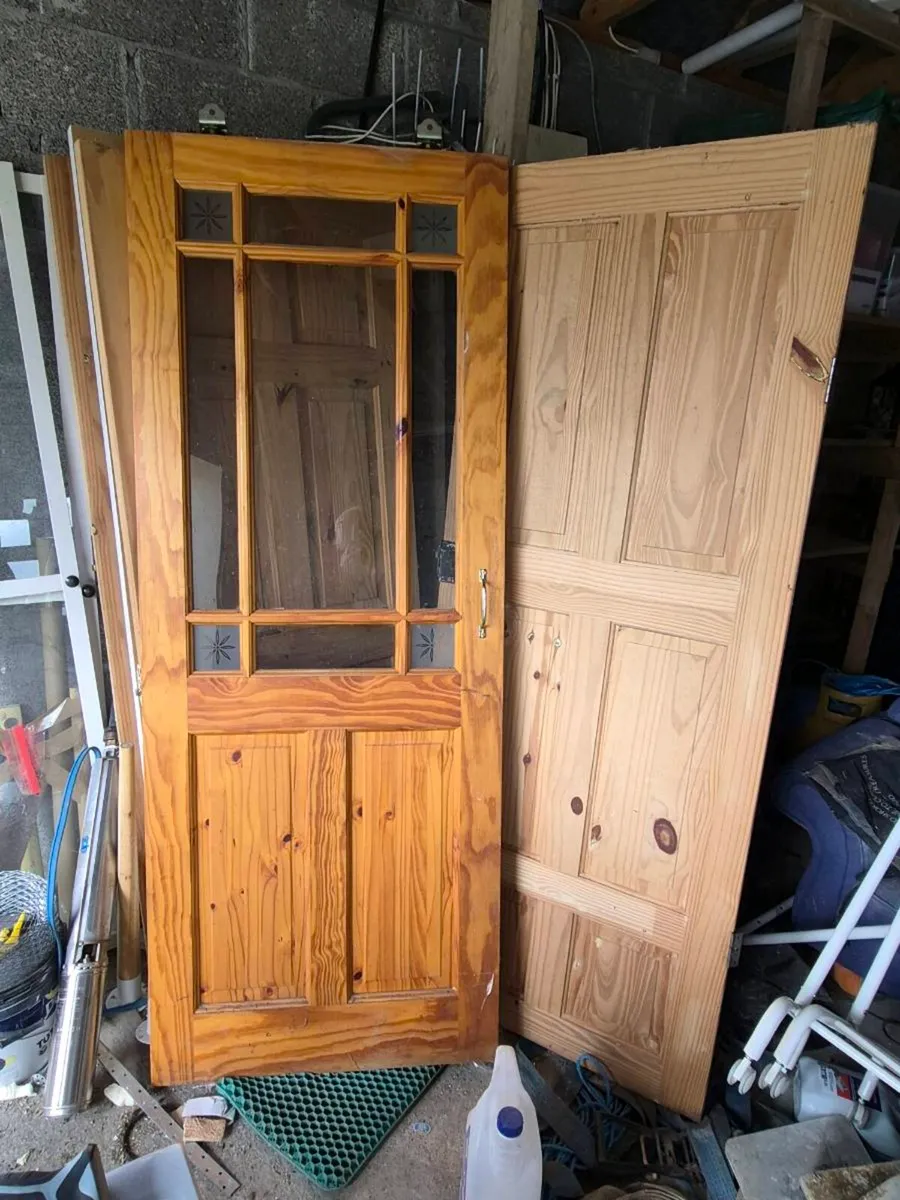 Interior doors - Image 1