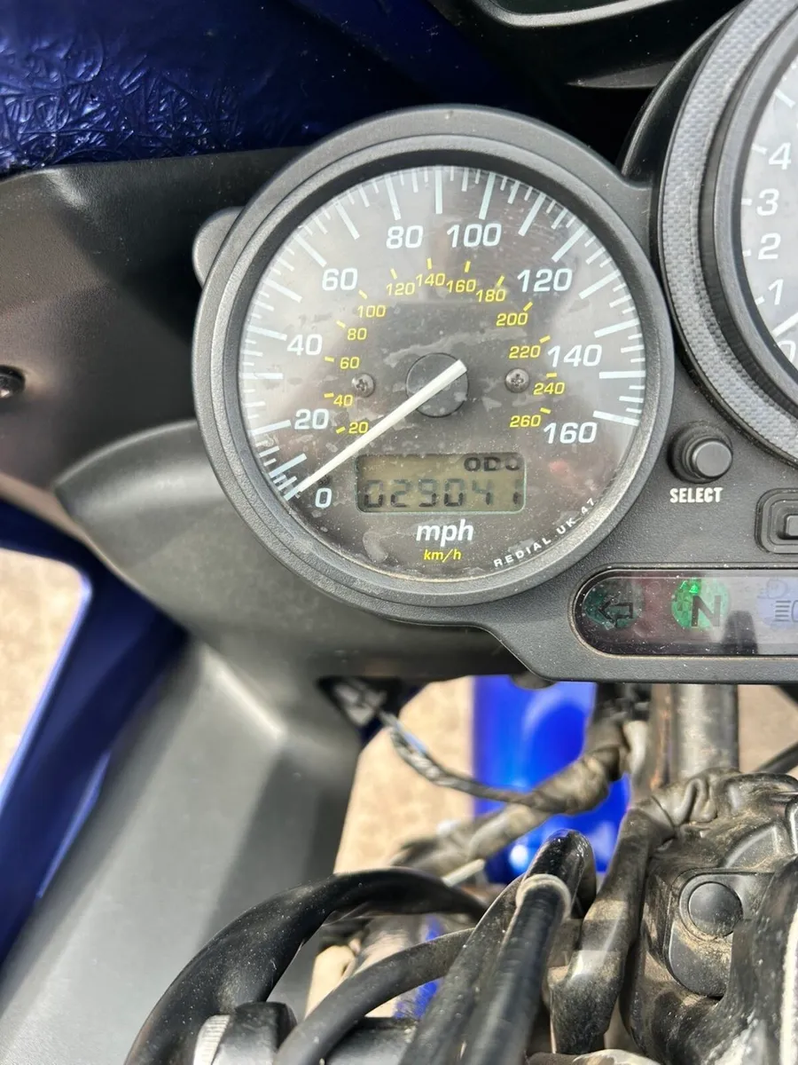 Yamaha fazer 600 - Image 2