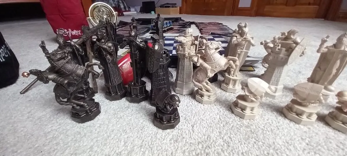 Harry Potter chess set - Image 2