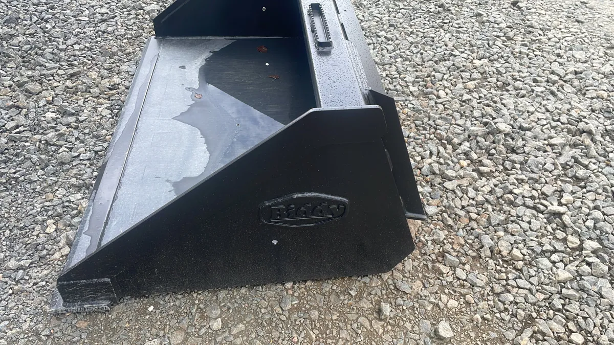 Biddy Loader buckets - Image 4