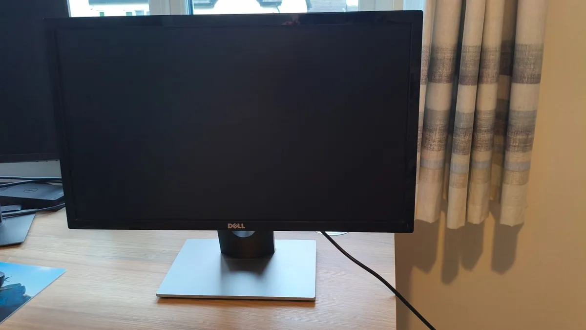 Dell 24 inch monitor - Image 4