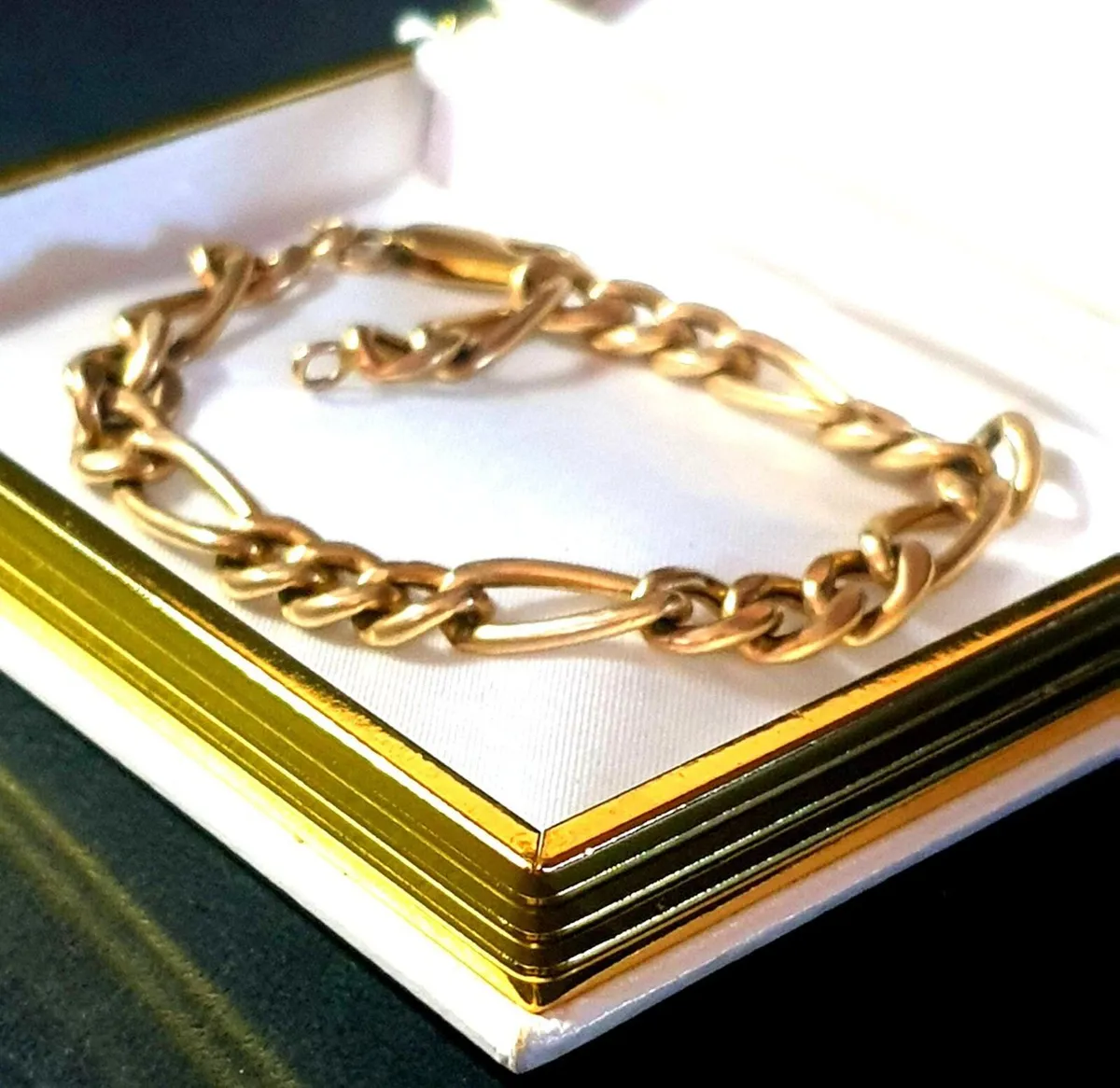 Vintage 9ct Gold Figaro Bracelet - Image 2