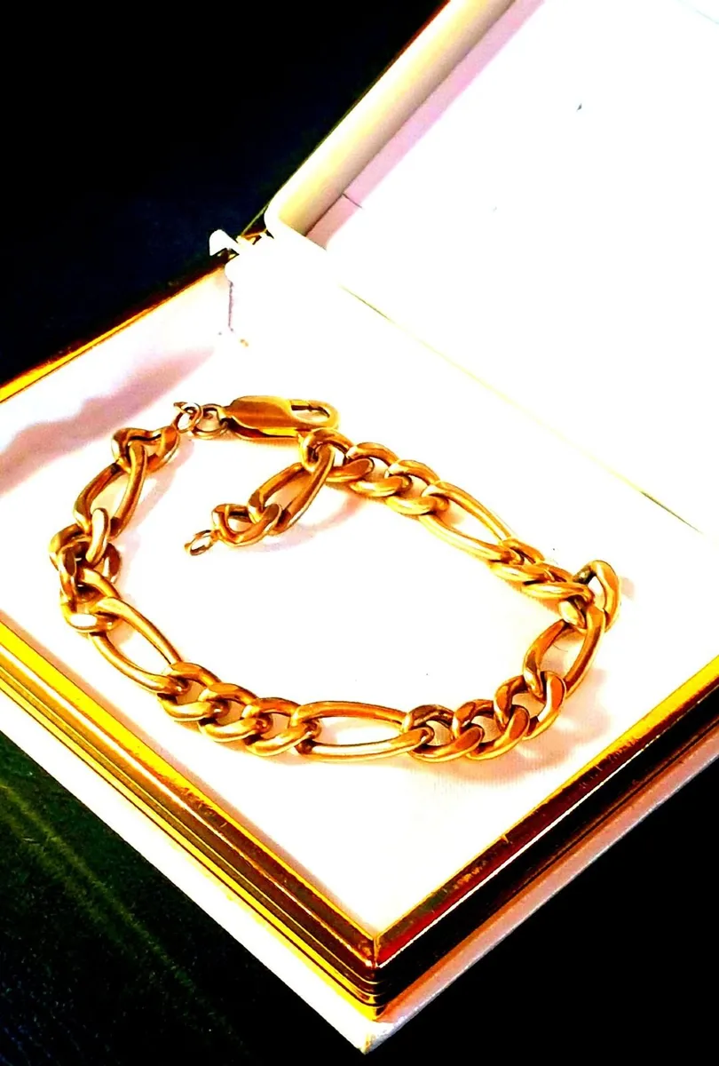 Vintage 9ct Gold Figaro Bracelet - Image 1
