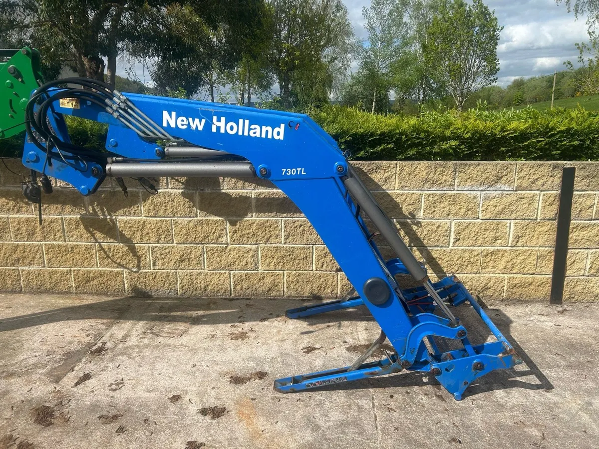 New holland 730tl front loader