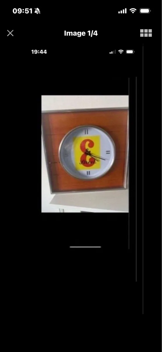 Rare J & B Whisky Bar Clock - Image 1