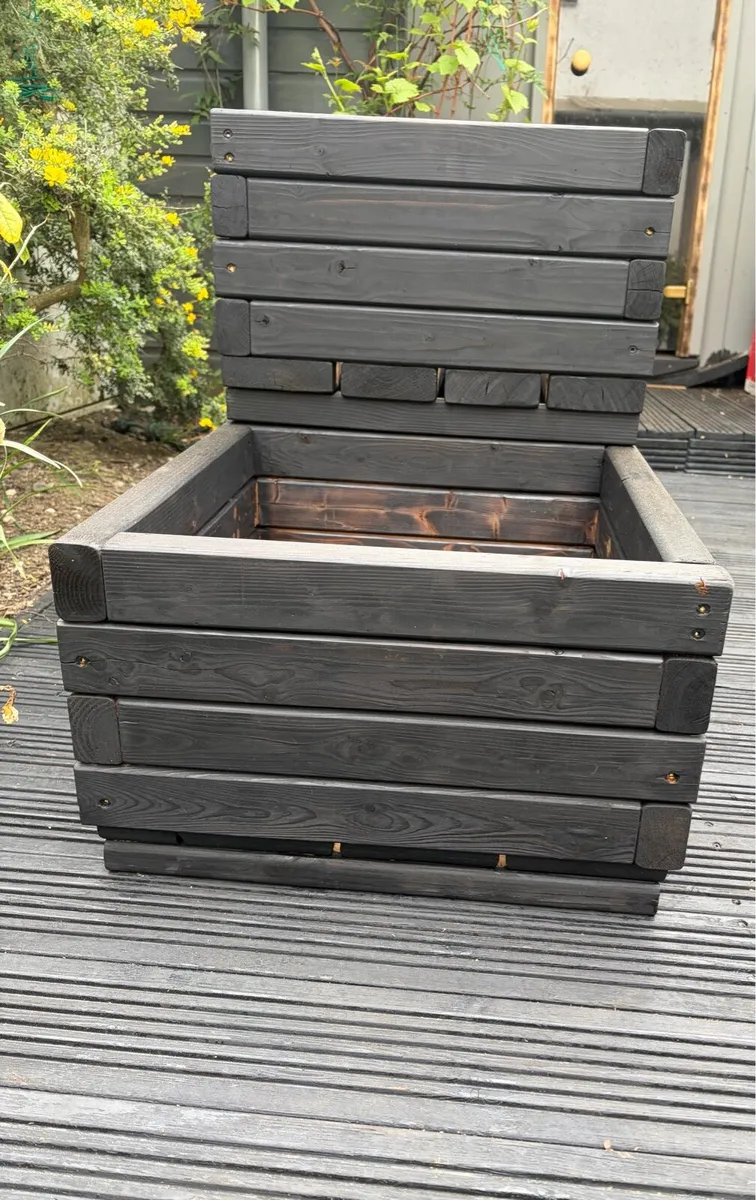 Luxury Thermowood Garden Planters - Image 4