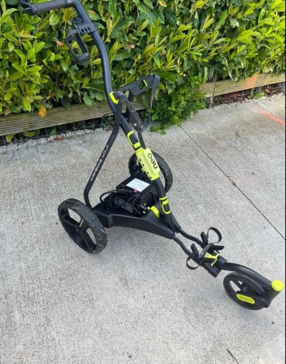 Golf trolley - Image 1