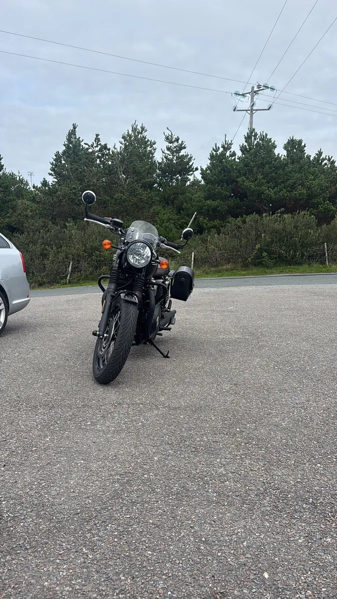 Triumph Bonneville T120 Black - Image 1