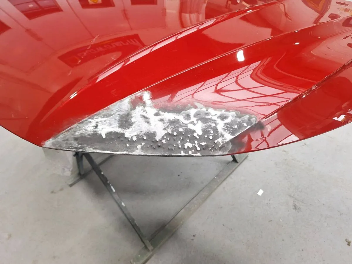 Volkswagen atreon bonnet - Image 2