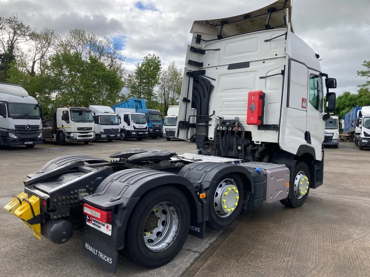 2019(dec) Renault TRange 6x2 unit - Image 4