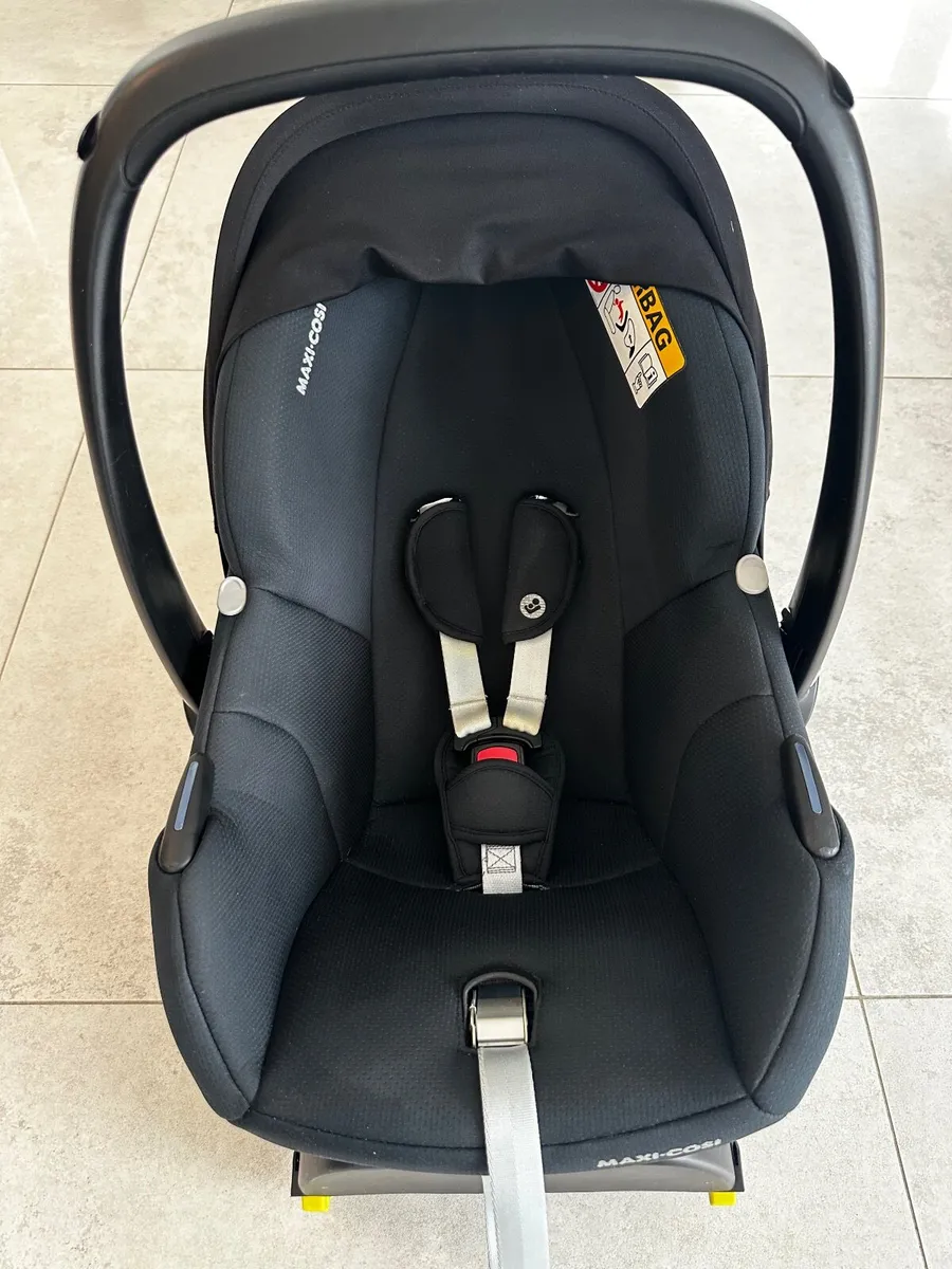 Maxi Cosi Isofix Infant Car Seat - Image 4