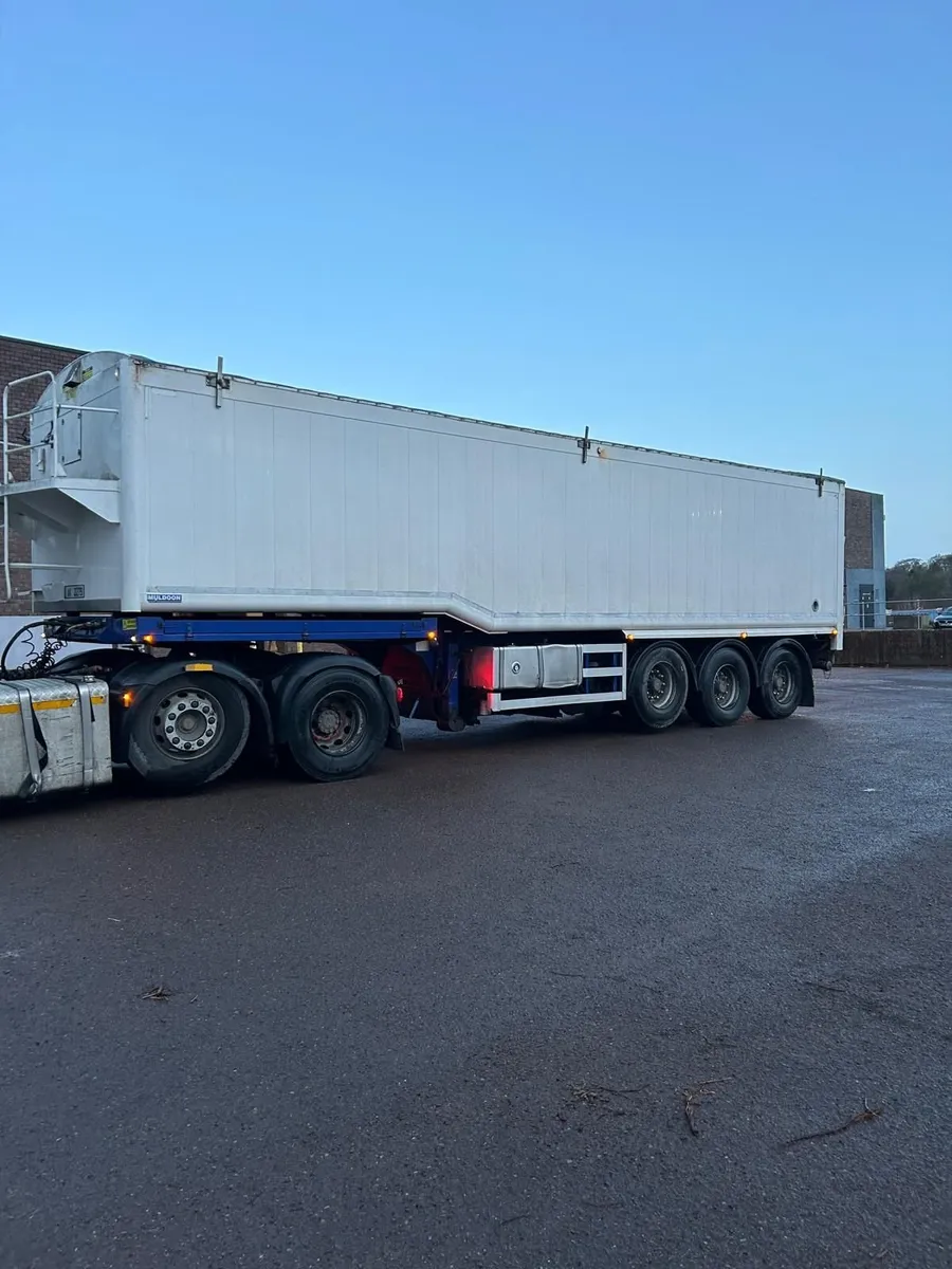 Muldoon Tri Axle Trailer - Image 3