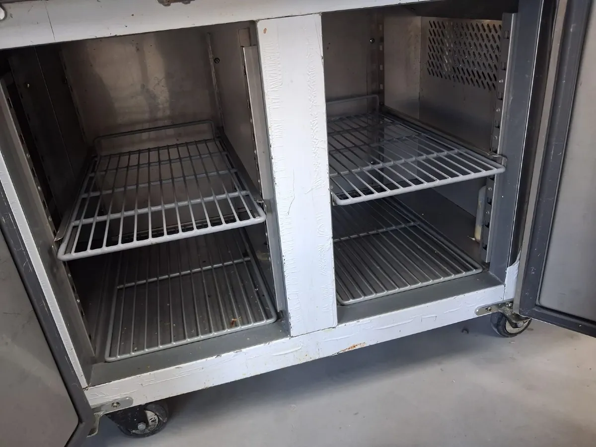 Undercounter fridge unit - Image 3
