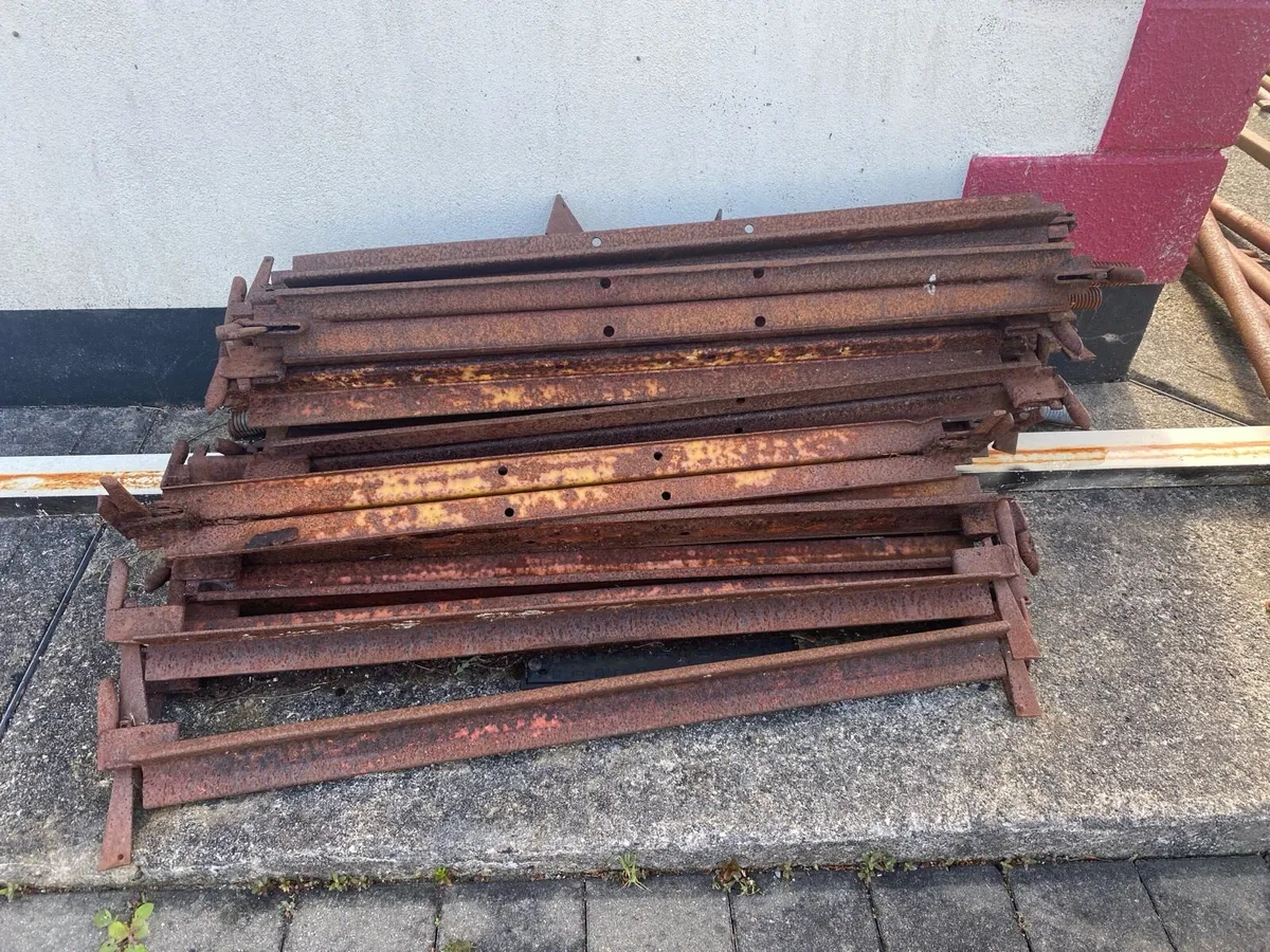 Scaffolding - Image 1