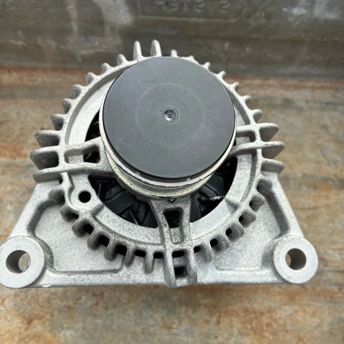 LUCAS LRA03848 Alternator - as new - Image 3