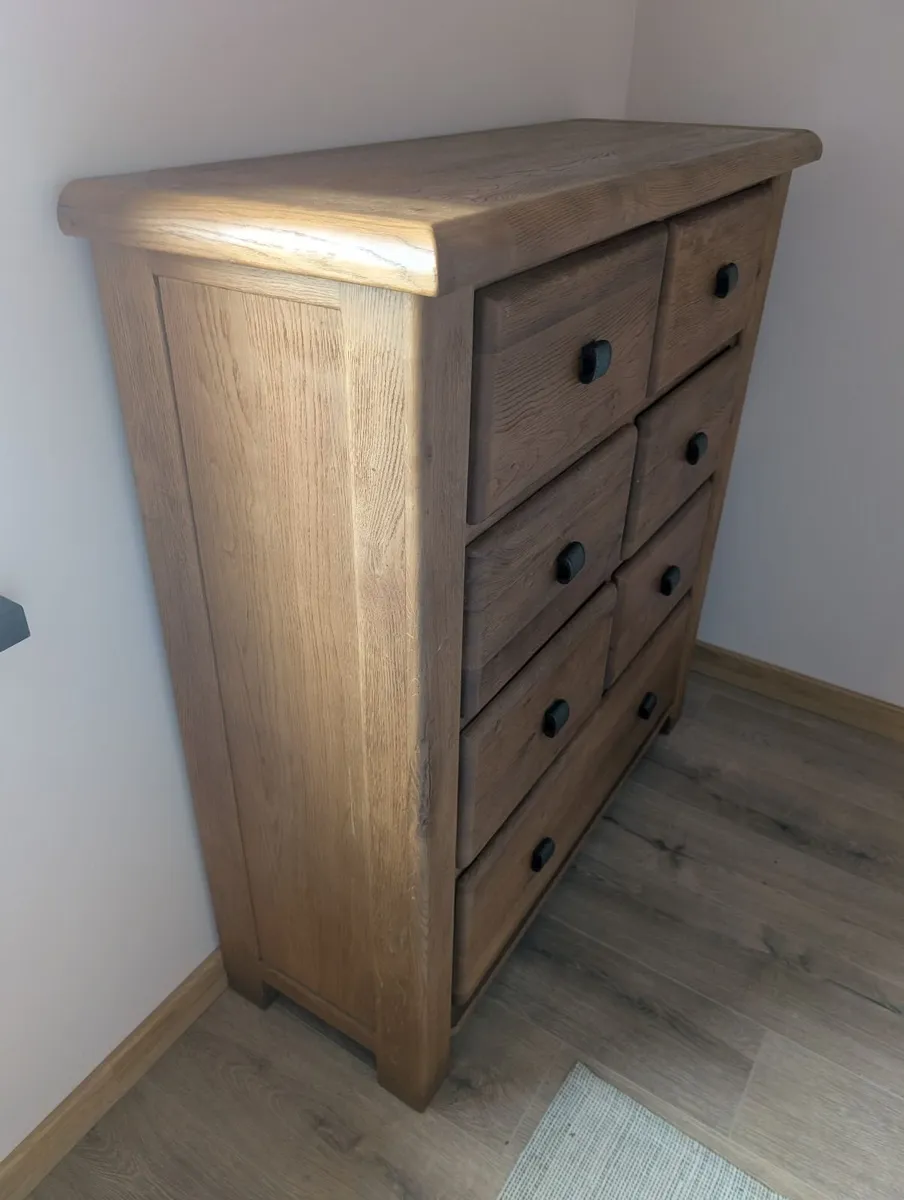 Bedroom furniture - Image 1