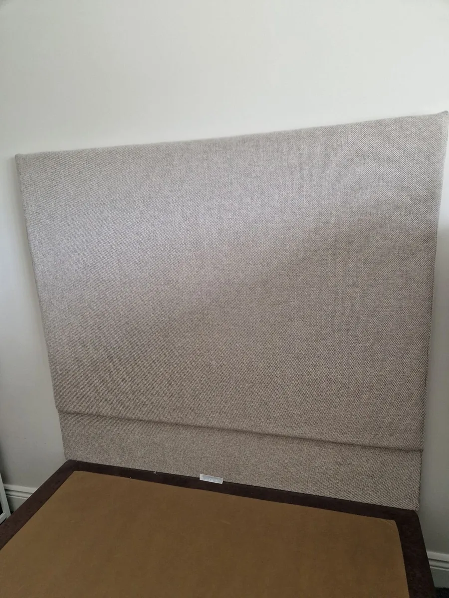Bed, Double 4ft 6 Head board and base - Image 1