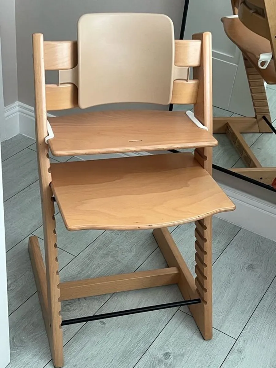 high chair - Image 1