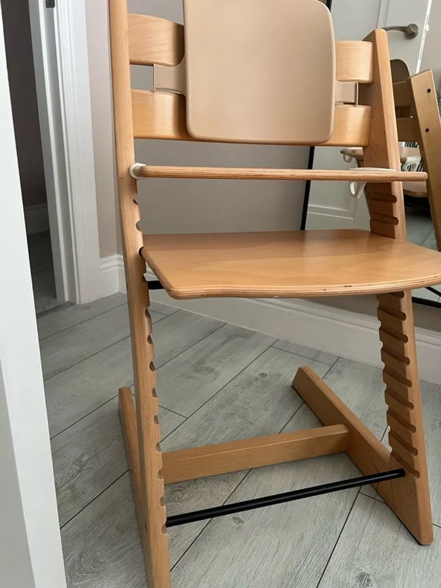 high chair - Image 2