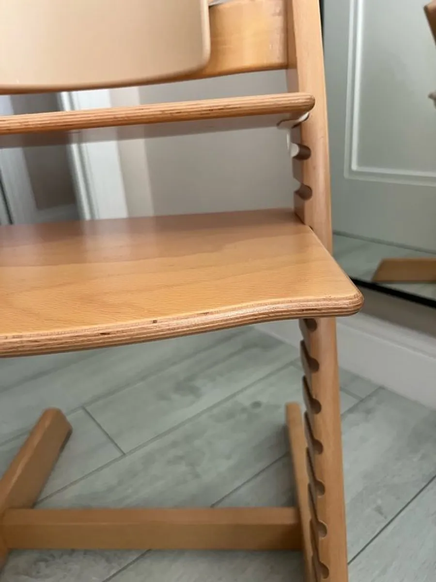 high chair - Image 3